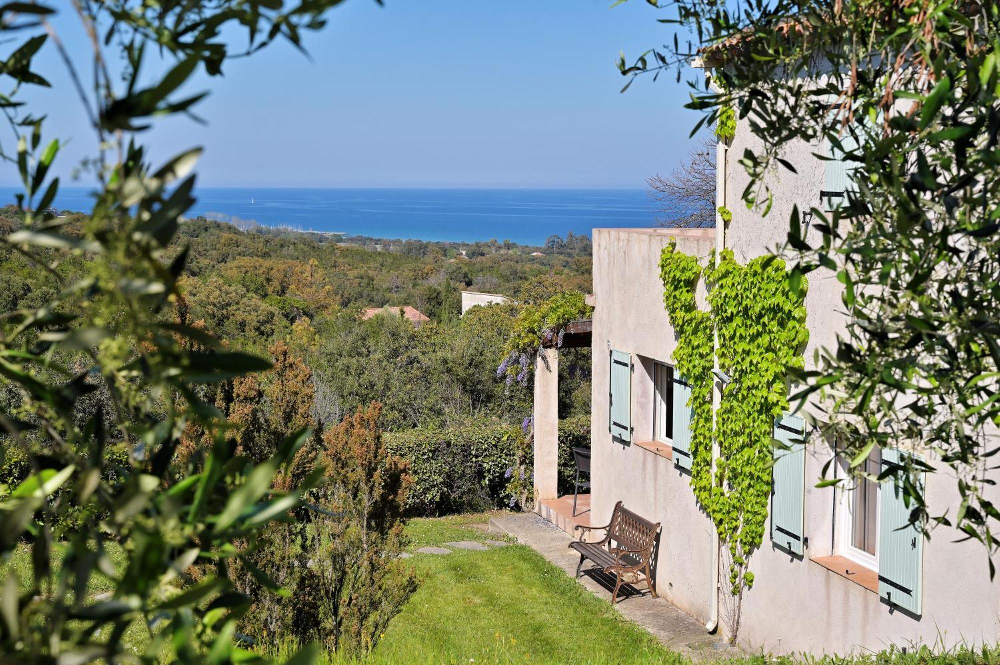 Villa vue mer dans nature protégée, plage à 1,5 km Cervione Esterno foto